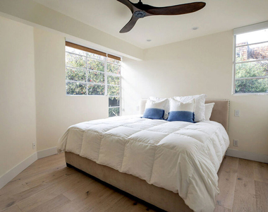 29233 Heathercliff Road - Photo Thumbnail 13