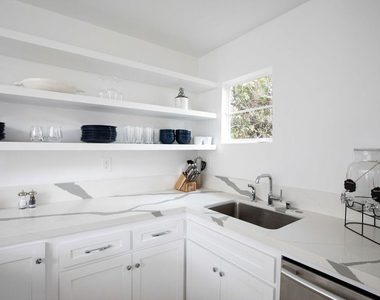 29233 Heathercliff Road - Photo Thumbnail 4