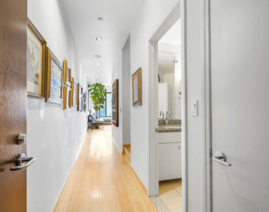 1100 Wilshire Boulevard - Photo Thumbnail 12