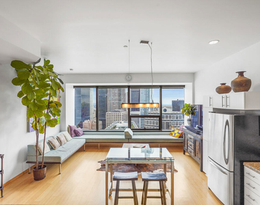1100 Wilshire Boulevard - Photo Thumbnail 8