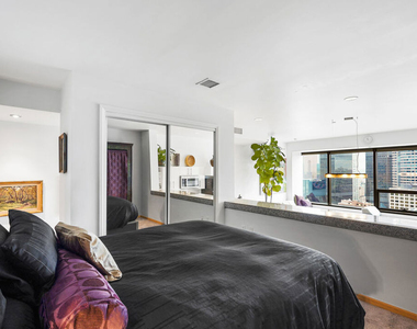 1100 Wilshire Boulevard - Photo Thumbnail 10
