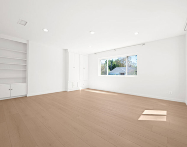 9717 Cisco Street - Photo Thumbnail 9