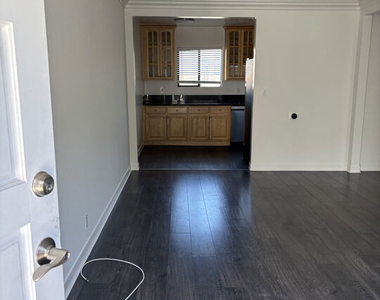 14311 Magnolia Boulevard - Photo Thumbnail 2