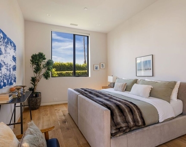 1030 Somera Road - Photo Thumbnail 11