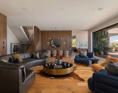 1030 Somera Road - Photo Thumbnail 5