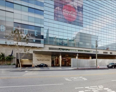 900 W Olympic Boulevard - Photo Thumbnail 1