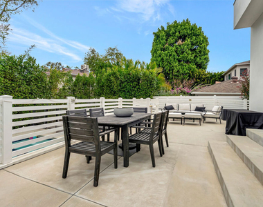 4203 Saugus Avenue - Photo Thumbnail 23