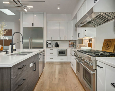 4203 Saugus Avenue - Photo Thumbnail 6