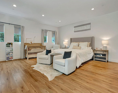 4203 Saugus Avenue - Photo Thumbnail 17