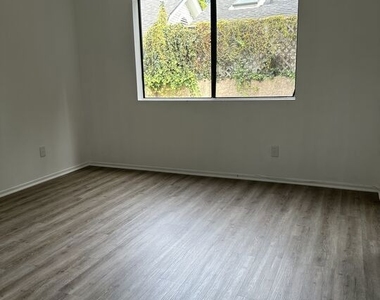 710 Crenshaw Boulevard - Photo Thumbnail 6
