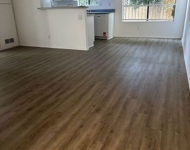 710 Crenshaw Boulevard - Photo Thumbnail 1