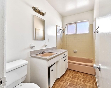 4085 W 7th Street - Photo Thumbnail 16