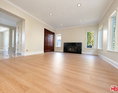 16625 Calle Haleigh - Photo Thumbnail 4
