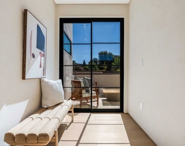 16723 La Maida Street - Photo Thumbnail 21