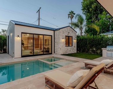 16723 La Maida Street - Photo Thumbnail 22