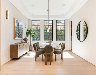 16723 La Maida Street - Photo Thumbnail 6