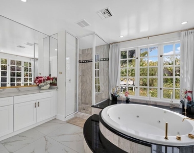 4434 Grimes Place - Photo Thumbnail 13