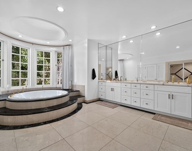 4434 Grimes Place - Photo Thumbnail 14