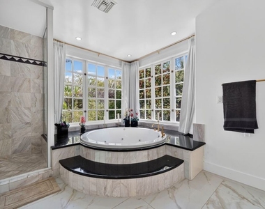4434 Grimes Place - Photo Thumbnail 12