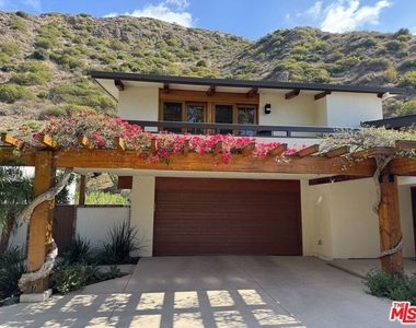5942 Paseo Canyon Drive - Photo Thumbnail 3