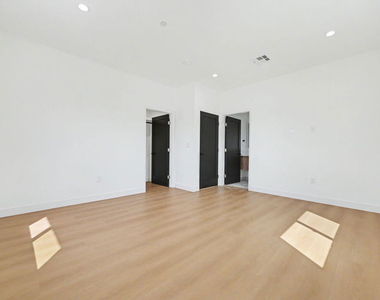 6212 Banner Avenue - Photo Thumbnail 8