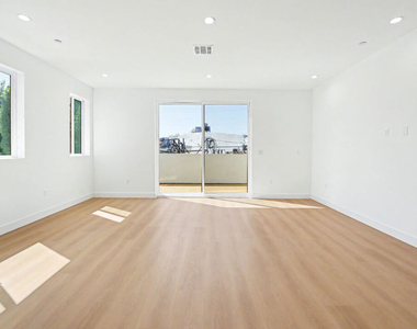 6212 Banner Avenue - Photo Thumbnail 3