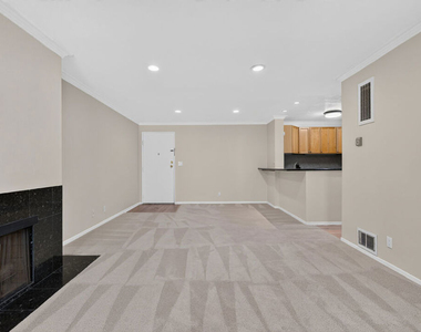 6505 Green Valley Circle - Photo Thumbnail 3