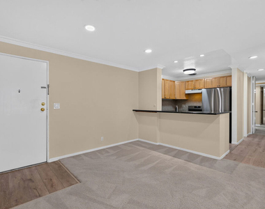 6505 Green Valley Circle - Photo Thumbnail 4