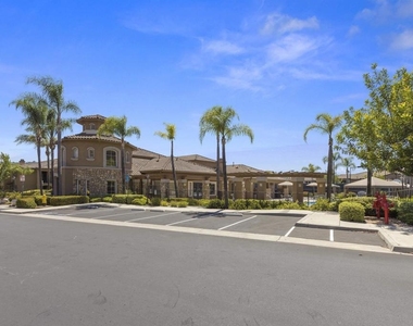 10910 Serafina Ln - Photo Thumbnail 9