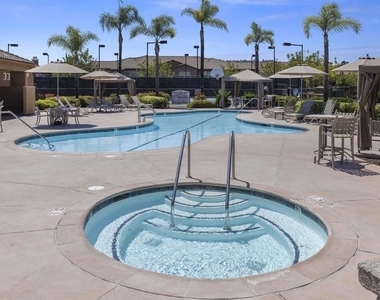 10910 Serafina Ln - Photo Thumbnail 13