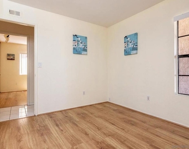 11485 Spitfire Rd - Photo Thumbnail 12