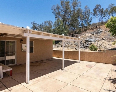11485 Spitfire Rd - Photo Thumbnail 17
