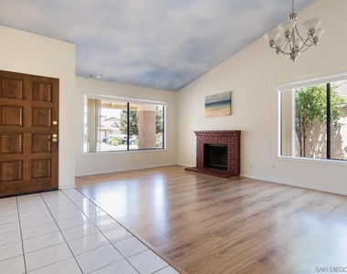 11485 Spitfire Rd - Photo Thumbnail 2