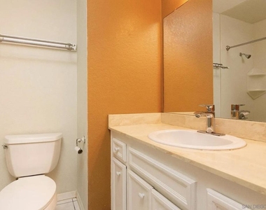 11485 Spitfire Rd - Photo Thumbnail 10