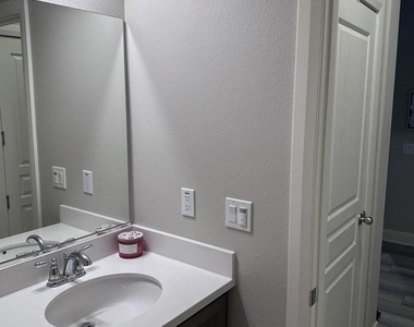 30521 Green Vista - Photo Thumbnail 14