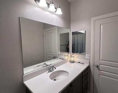 30521 Green Vista - Photo Thumbnail 11