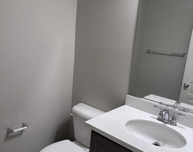 30521 Green Vista - Photo Thumbnail 13