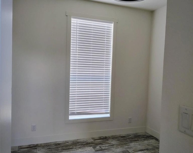 9441 Domer Rd - Photo Thumbnail 12