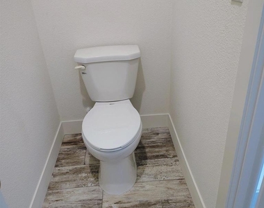9441 Domer Rd - Photo Thumbnail 9