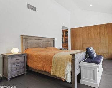 2355 Stormcroft Court - Photo Thumbnail 32