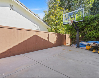 2355 Stormcroft Court - Photo Thumbnail 11