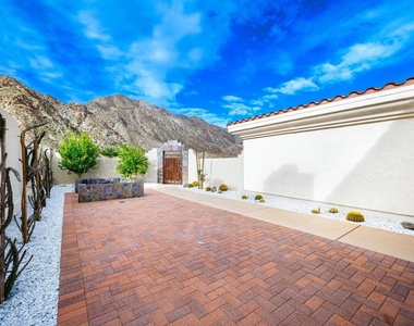 53680 Avenida Montezuma - Photo Thumbnail 9