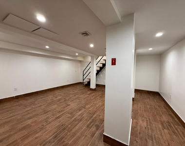 11 Marcus Garvey Boulevard - Photo Thumbnail 18