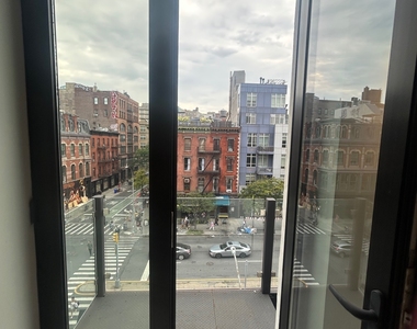 East Village - Photo Thumbnail 2