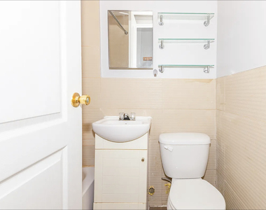 707 Sterling Place - Photo Thumbnail 3