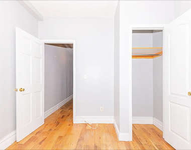 707 Sterling Place - Photo Thumbnail 2