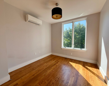 682 East 21st Street - Photo Thumbnail 8