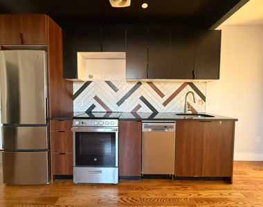 682 East 21st Street - Photo Thumbnail 2