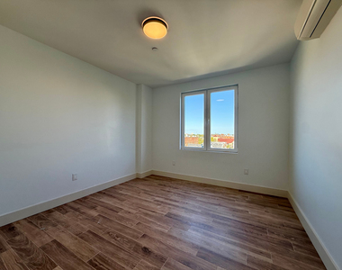 454 East 26th Street - Photo Thumbnail 12