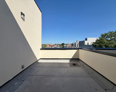 454 East 26th Street - Photo Thumbnail 11